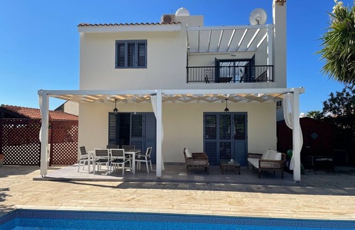 Pegeia Villa | Newly Refurbished 2 bedroom Villa walking distance to Coral Bay Beach