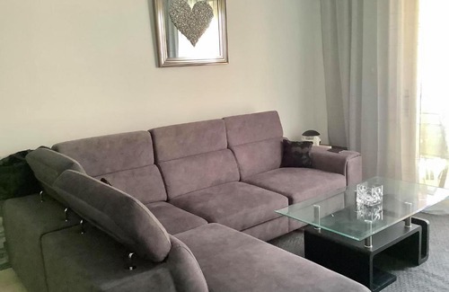 Paphos Apartment | Nice Freshly Renovated Sea-View Apartment