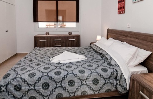 Universal Apartment | One-Bedroom Apartment - Artemis Cynthia Complex