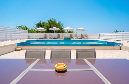Pegeia Villa | Oniros by Prestige Bookings