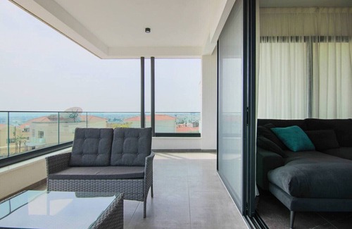 Agios Athanasios Apartment | Phaedrus Living: City View Anna Residence 102