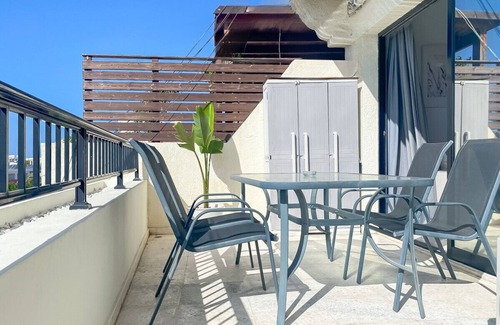 Paphos Apartment | Phaedrus Living: Byzantium Modern City Flat