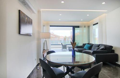 Agios Athanasios Apartment | Phaedrus Living: City View Anna Residence 102