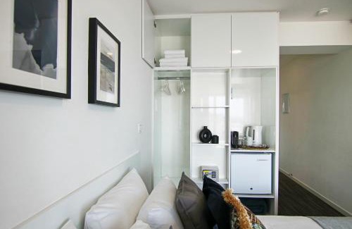 Acropolis Apartment | Phaedrus Living: Luxury Suite Nicosia 509