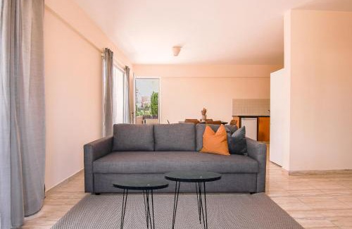 Universal Apartment | Phaedrus Living: Universal City Flat Alina