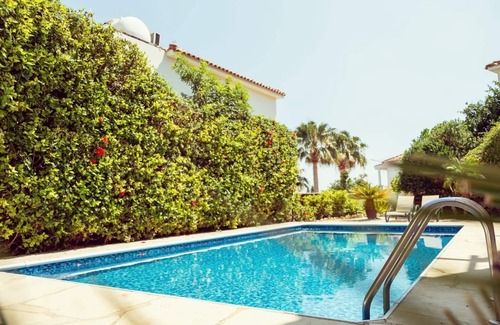 Peyia Town Villa | Private Villa with own pool 5 minutes drive to Coral Bay with 2 Sandy beaches