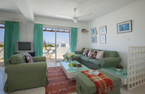Protaras House | Protaras Holiday Suite Annie