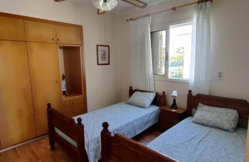 Pervolia House | Quiet holiday house near the beach