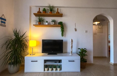 Chlorakas Apartment | Ron’s Pergola Apartment