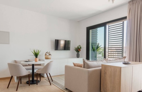 Historical Center Apartment | Sanders Armonta - Charming Studio w/ Balcony