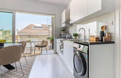 Limassol Apartment | Sanders Cruise - Lovely Studio Apt With Balcony