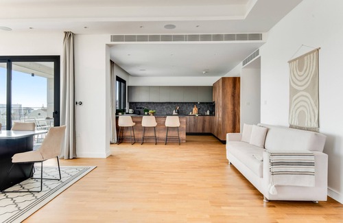 Limassol Apartment | Sanders Crystal 1 - Top 4-Bdr Apt w Shared Pool