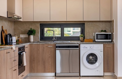 Agios Tychon Apartment | Sanders River Plaza - Nice 3-Bdr Apt with Terrace