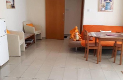 Larnaca City Centre Apartment | Sea side Finicudes