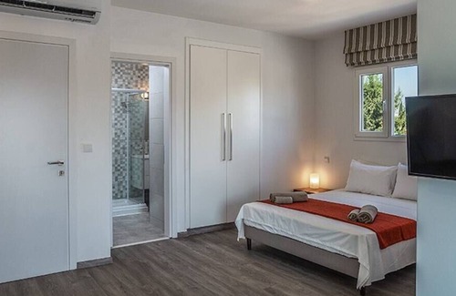 Limassol Apartment | Silver Apartment-Central