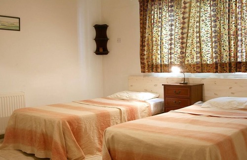 Miliou Villa | Single Storey Villa, Private Pool, Hot Tub set in the Leafy Miliou Valley amongst the Citrus Groves!