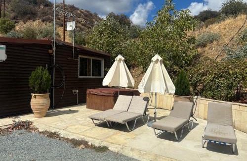 Vasa Koilaniou House | Sofros To Apomero