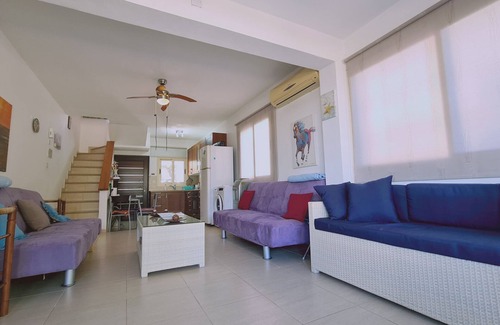 Meneou Apartment | STAY Crystal Waves Maisonette