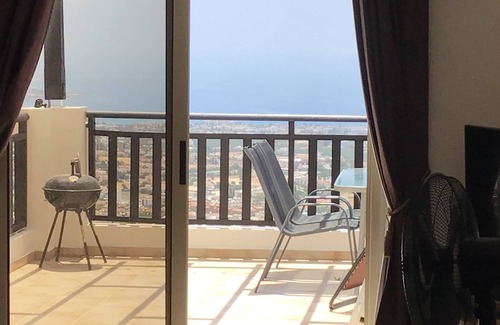 Peyia Town Apartment | Stunning panoramic sea & mountain views from south facing balcony