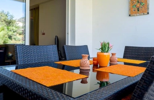Strovolos Apartment | Stylish Large Apartment 10 minutes from the seaside