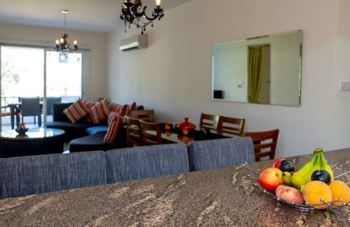 Strovolos Apartment | Stylish Large Apartment 10 minutes from the seaside