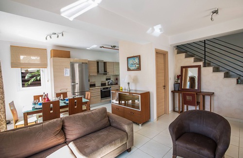 Pernera Villa | The Complete Guide to Renting Your Exclusive Holiday Villa in Protaras with Private Pool and Close to the Beach