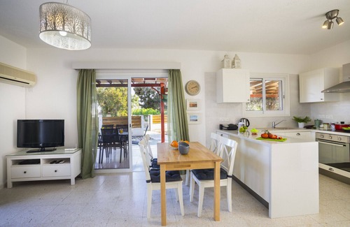 Pervolia Villa | The Secret to Enjoying Your 5 Star Villa close to the Beach, Larnaca Villa 1389