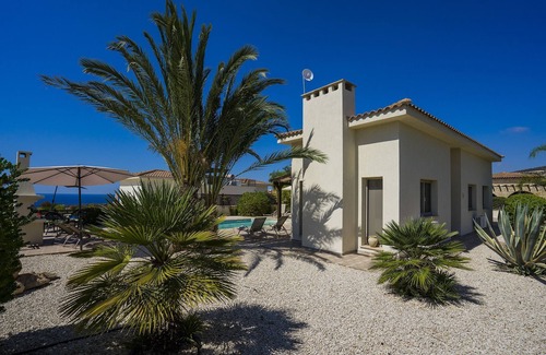 Peyia Town Villa | 'The Winning Post' - 3 Bed, 2 Bath, Single Storey Villa with Private Pool in Sea Caves