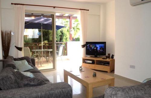 Peyia Town Apartment | Vanessa 2 bedroom apartment