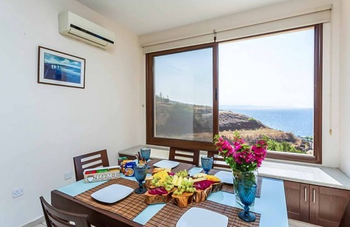 Pomos Villa | Villa ∙ 3 bedrooms ∙ 6 guests