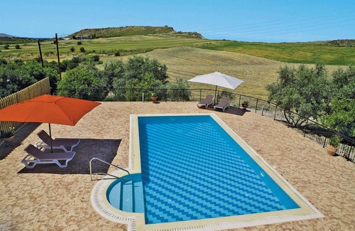 Polis Villa | Villa ∙ 4 bedrooms ∙ 8 guests