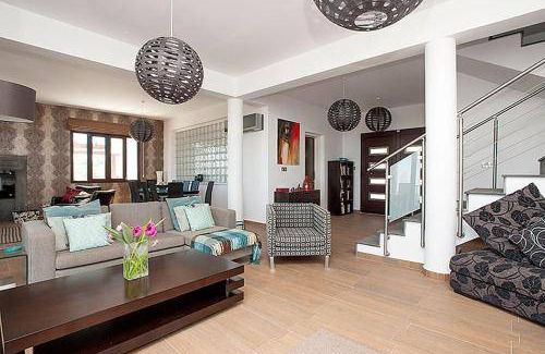 Kallepia Villa | Villa ∙ 4 bedrooms ∙ 8 guests