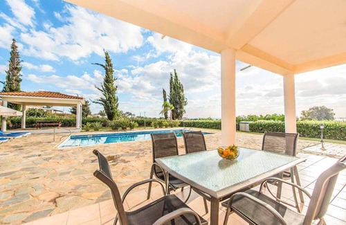 Pegeia Villa | Villa ∙ 4 bedrooms ∙ 8 guests