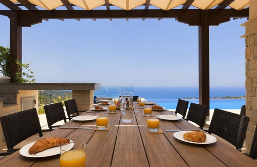 Aphrodite Hills Villa | Villa ∙ 5 bedrooms ∙ 10 guests