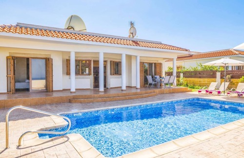 Polis Villa | Villa Achilleas by Villa Plus