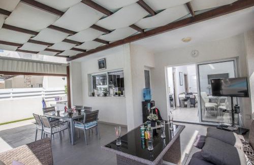 Protaras Villa | Villa Anemoni 8