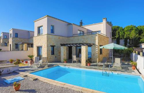 Lara Villa | Villa Angelena