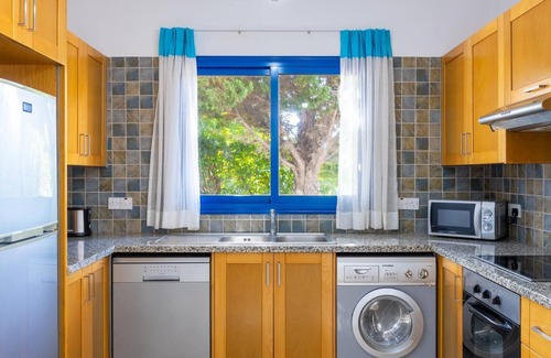 Agios Georgios Pegeias Villa | Villa Apollonas - Three Bedroom Villa, Sleeps 7
