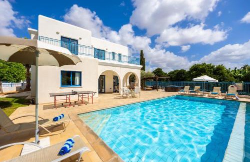 Agios Georgios Pegeias Villa | Villa Artemis