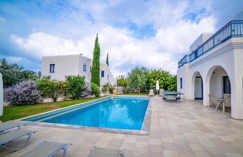 Agios Georgios Pegeias Villa | Villa Azzurro Holiday Villas