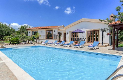 Latchi Villa | Villa Chariklia Neo Chorio