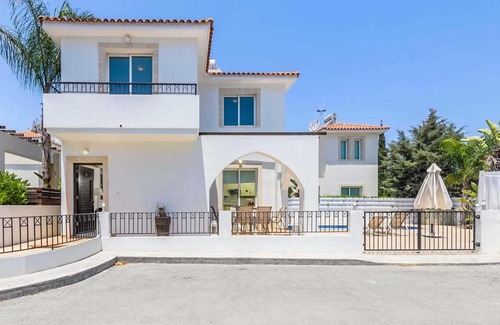Pernera Villa | Villa Constantina