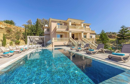 Argaka Villa | Villa Vasilissa - Five Bedroom Villa, Sleeps 10