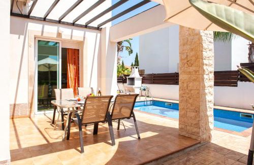Pernera Villa | Villa Danata