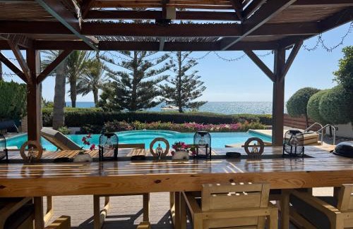 Mazotos Villa | Villa del Mar