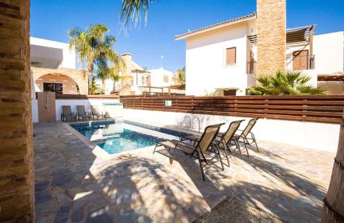 Ayia Thekla Villa | Villa Ioanna