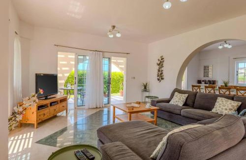 Peyia Town Villa | Villa Joanna Coral Bay by Villa Plus