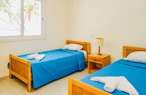 Peyia Town Villa | Villa Katerina: Coral Bay, Laourou Beach