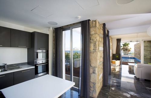 Paphos Villa | Villa Sapphire - Three Bedroom Beachside