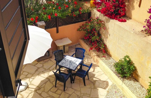 Tala Villa | Villa Zivania - Spacious Private Villa in Quiet Cul-De-Sac near Tala Square